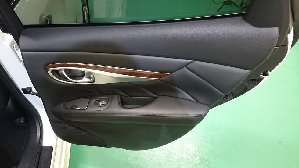 الصورة المصغرة: NISSAN Fuga 2008 Y51