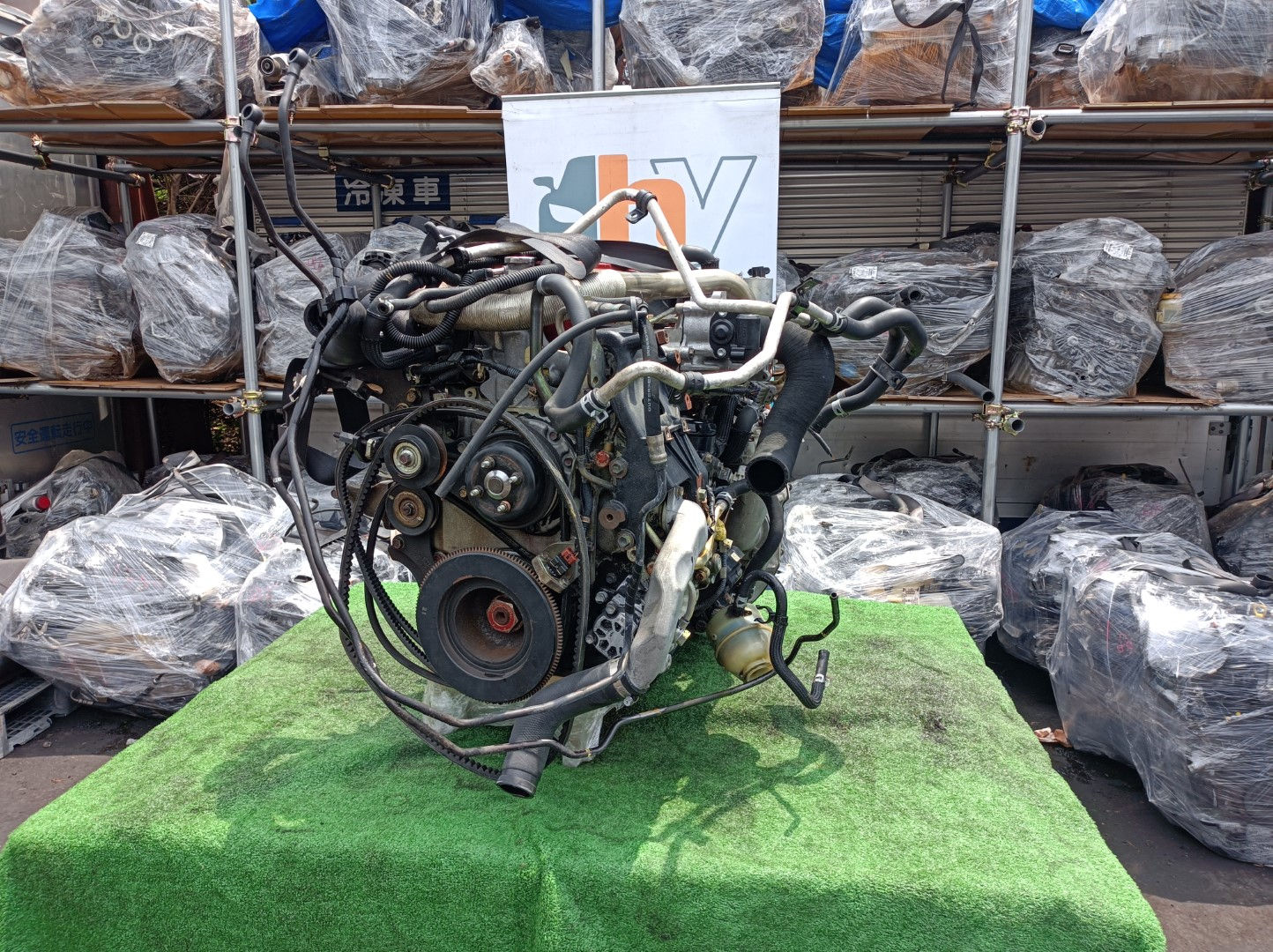 Hino Dutro 2005 VF-XKU304E