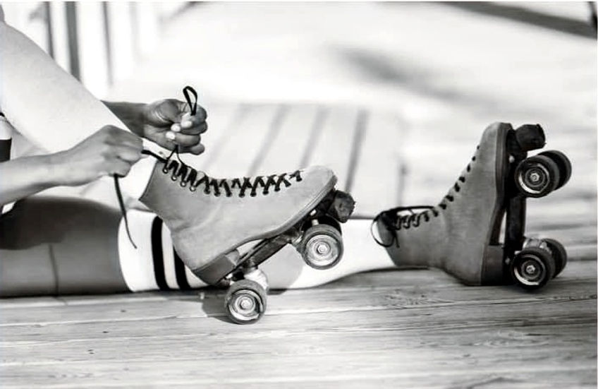 4%20wheels%20on%20the%20ground%20Skating_edited.jpg