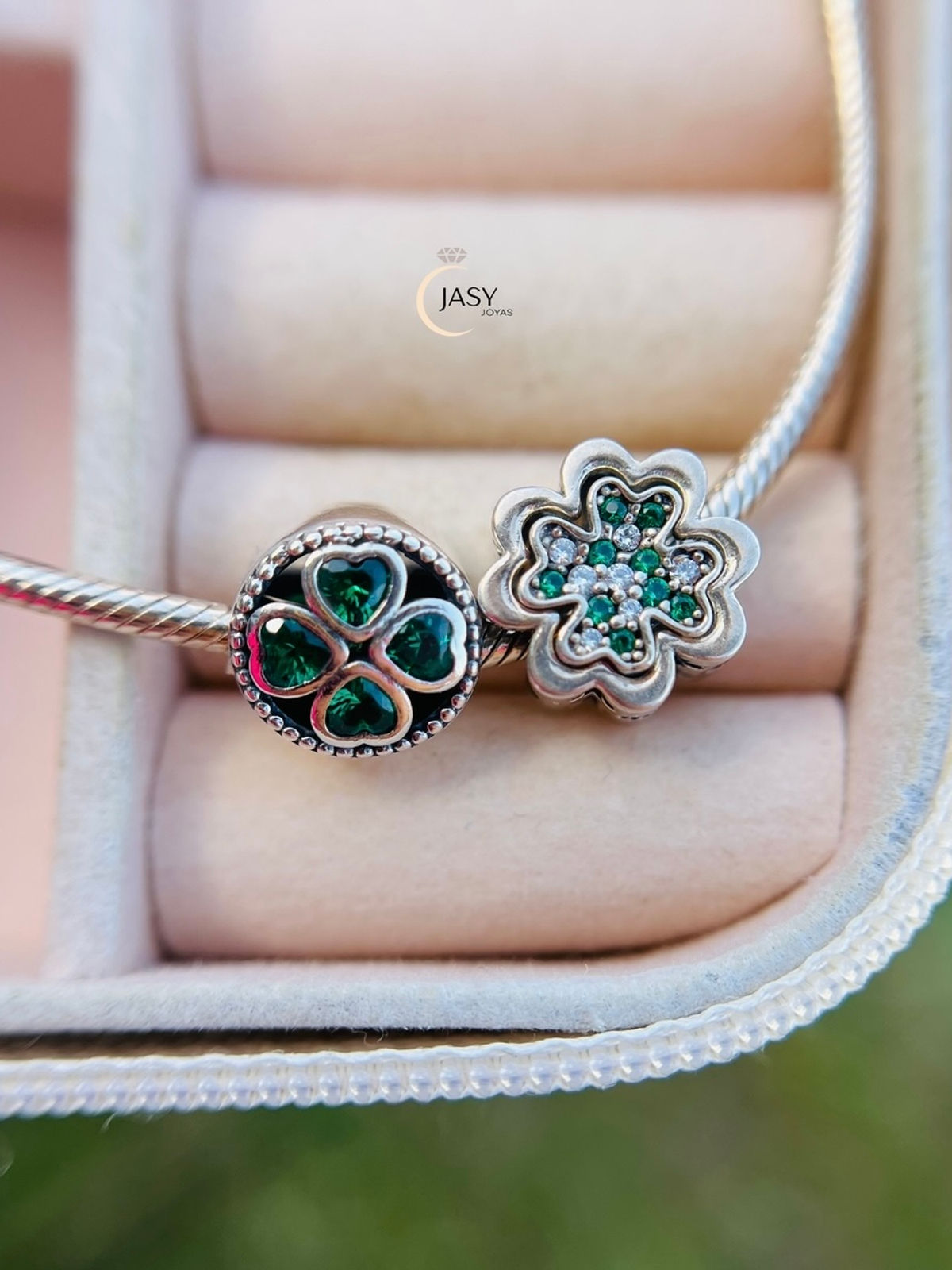 Dije Charm Trébol de Cuatro Hojas Doble con Micro Circonias – Plata 925