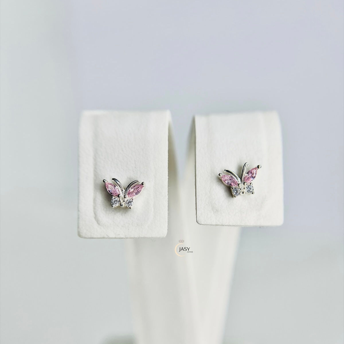 Mariposa de Circonia
