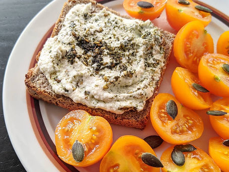 ממרח שקדים וקשיו בסגנון לבאנה