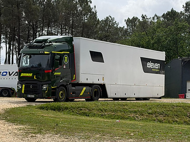 Semi-trailer provided by Quincé Transports