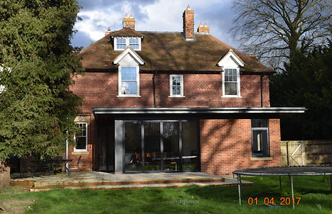 Single-storey house extension