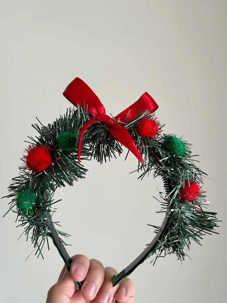 Christmas Craft: Holiday Headband!