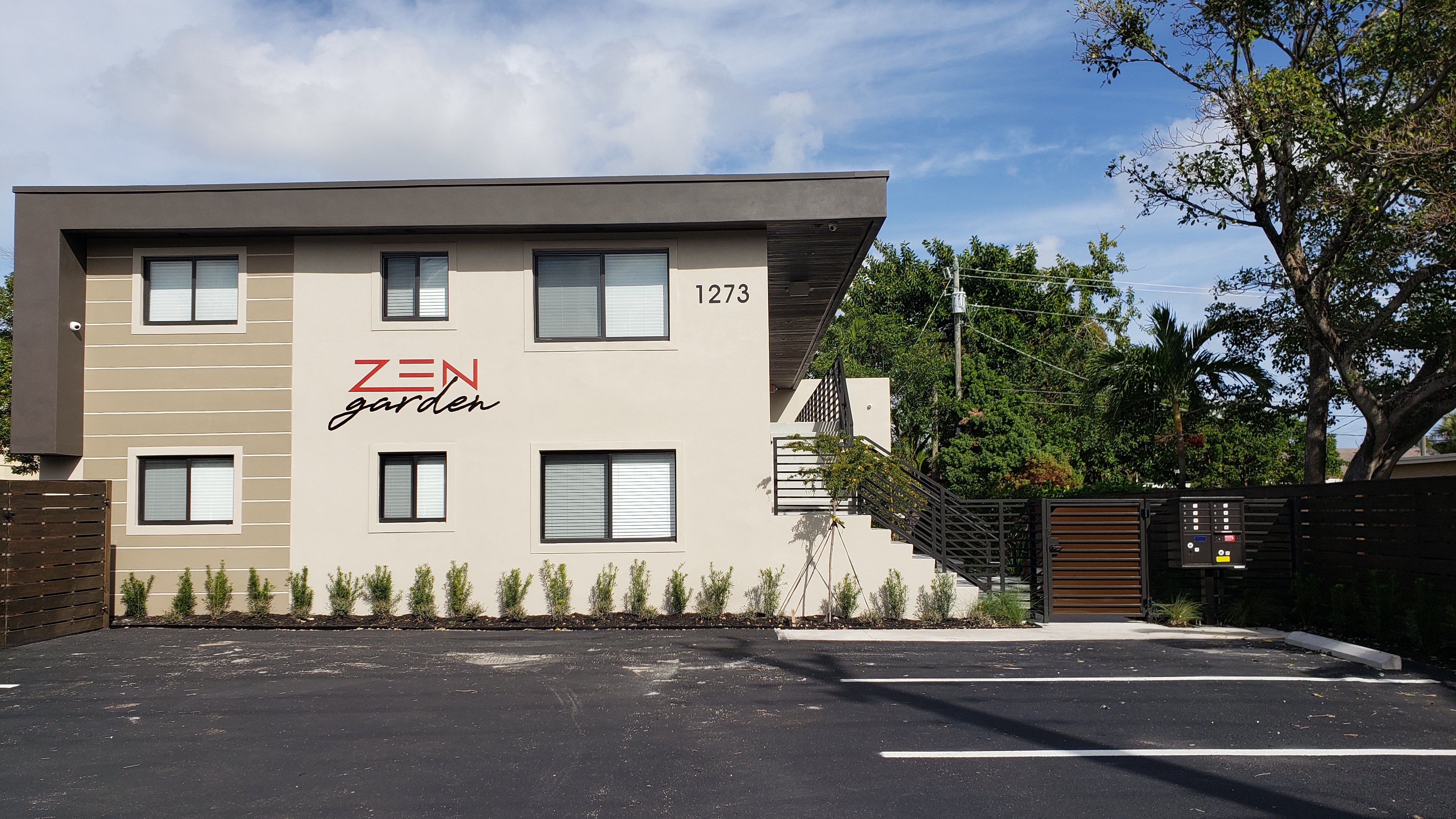 Zen Garden Oakland Park landscape and railing walkway, wide view