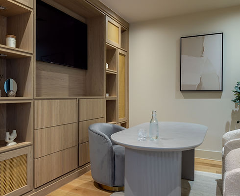 Consultation room at Lada Clinic in a discreet and premium private setting