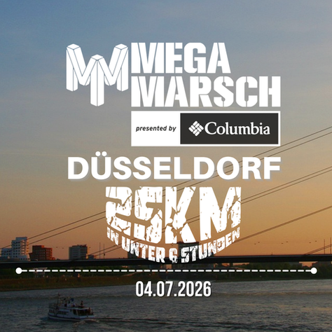 Bannerbild für den Megamarsch Düsseldorf am 4. Juli 2026. Im Hintergrund ist der Düsseldorfer Rheinturm und die Rheinkniebrücke bei Sonnenuntergang zu sehen. Im Vordergrund steht der Veranstaltungstitel „Megamarsch Düsseldorf 25 KM in unter 6 Stunden“, präsentiert von Columbia.