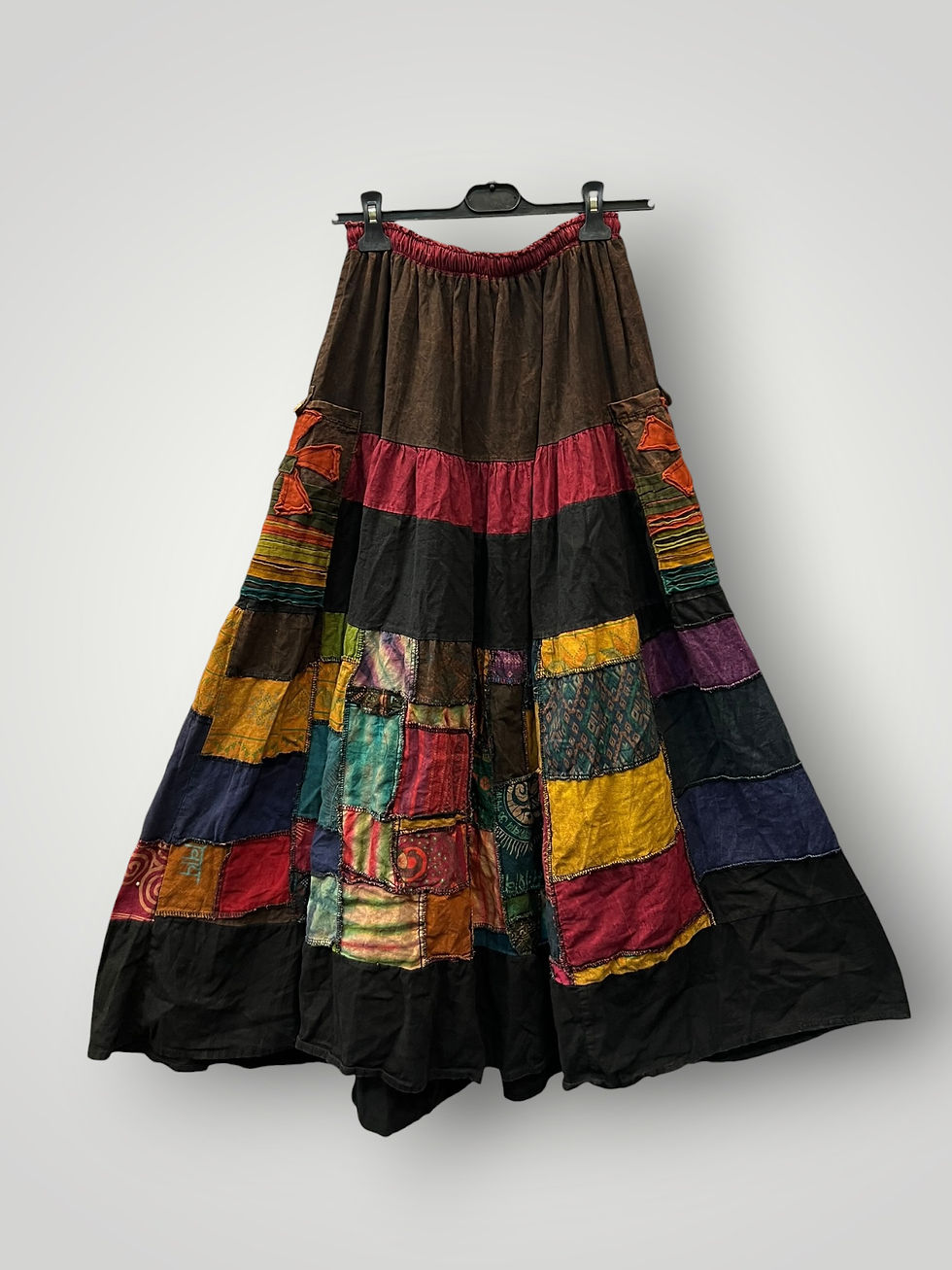 Μικρογραφία: Boho Μάξι Φούστα με Patchwork Στοιχεία