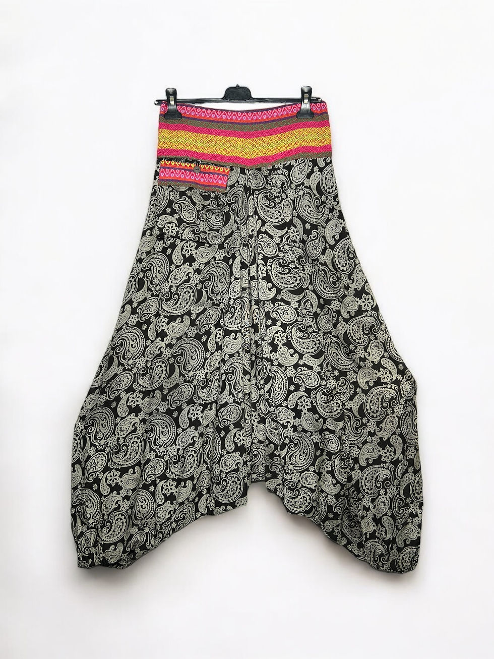 Black and White Pants with Pocket and Handmade Embroidery