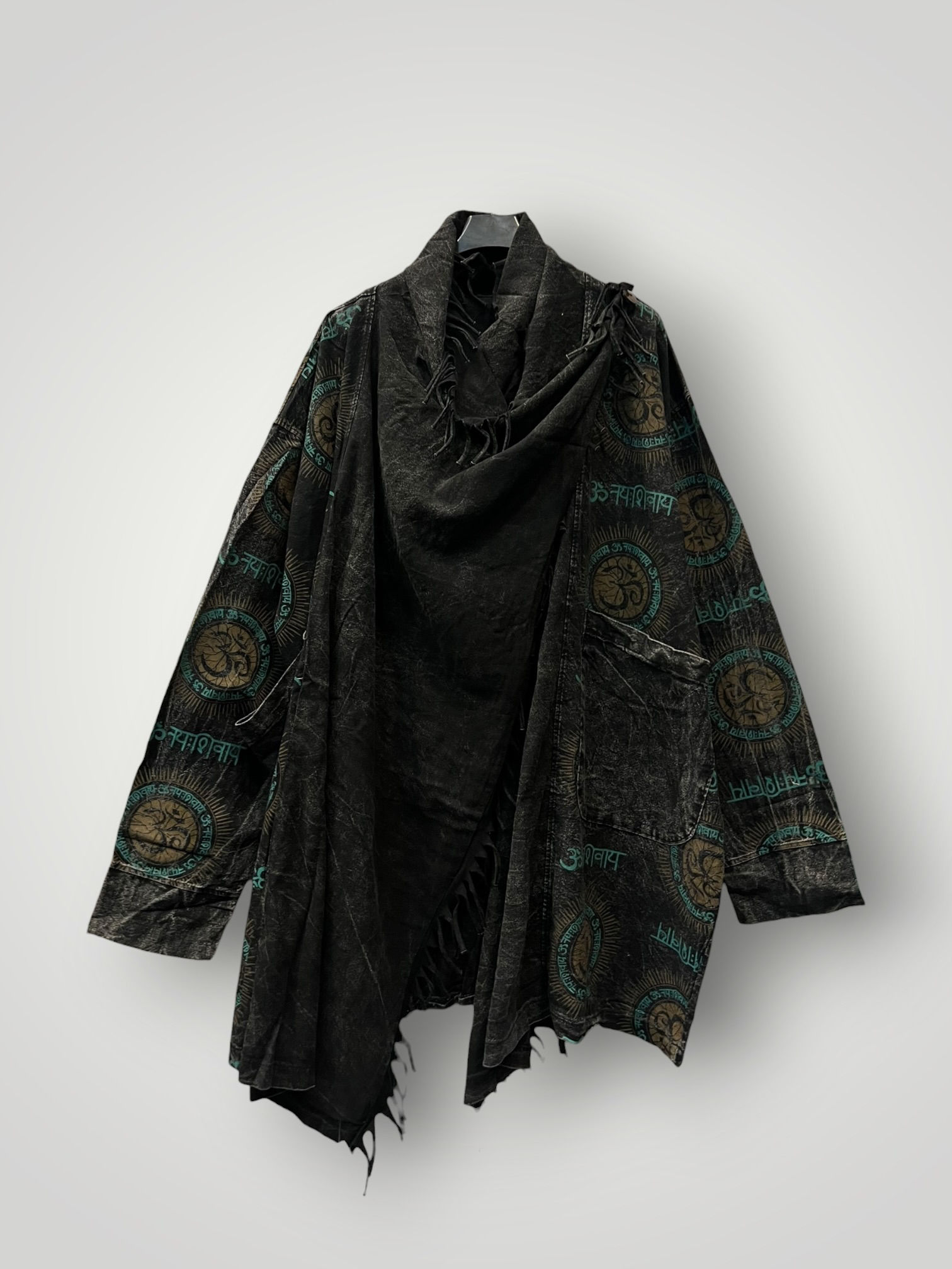 Boho Ζακέτα-Κιμονό με Πνευματικά Σύμβολα και Κρόσσια