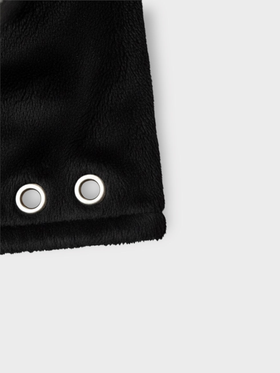Μικρογραφία: Faux Fur Φούστα με Φερμουάρ και Διακοσμητικούς Κρίκους 