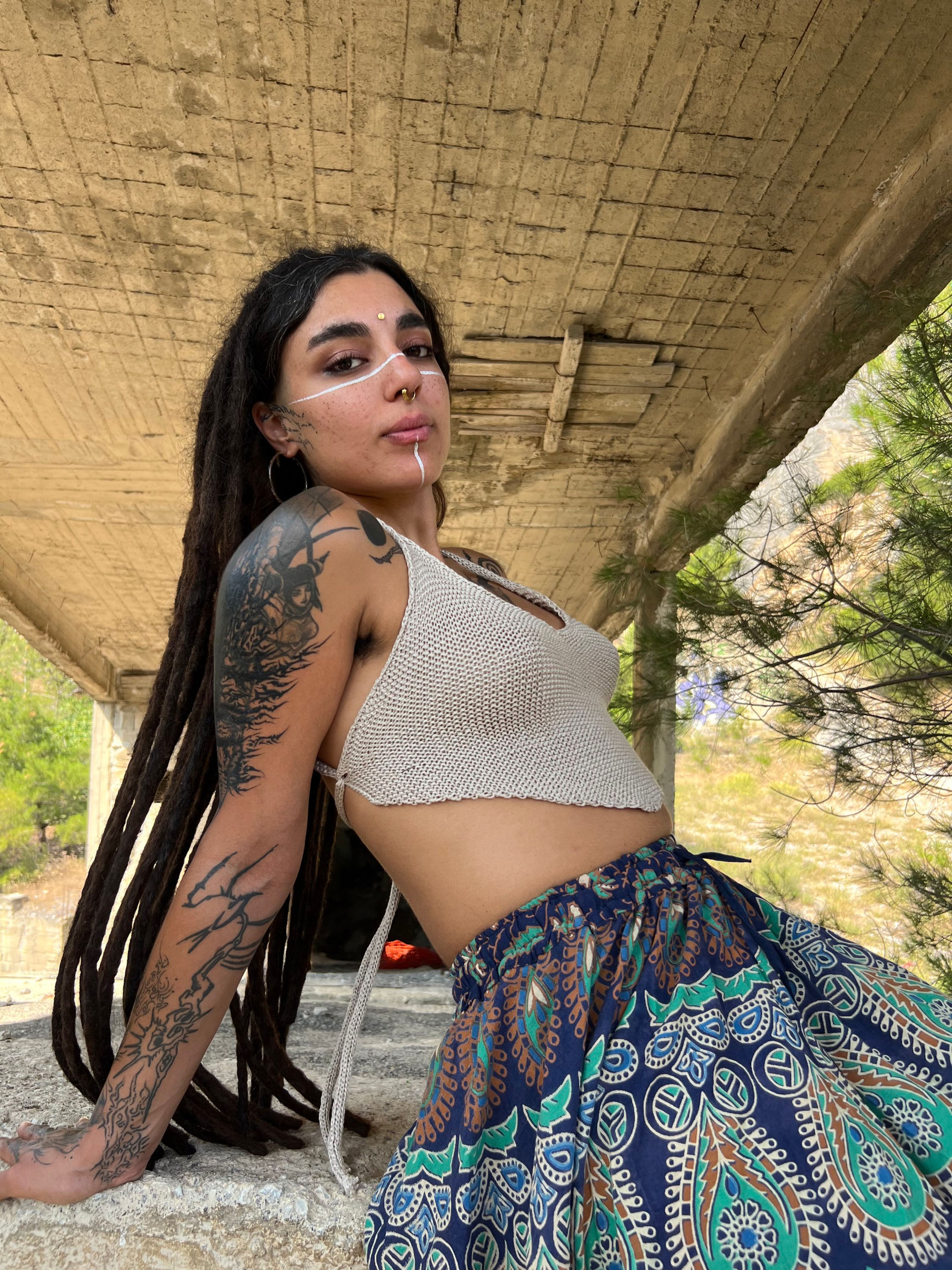 Πλεκτό Crop Top που Δένει στην Πλάτη