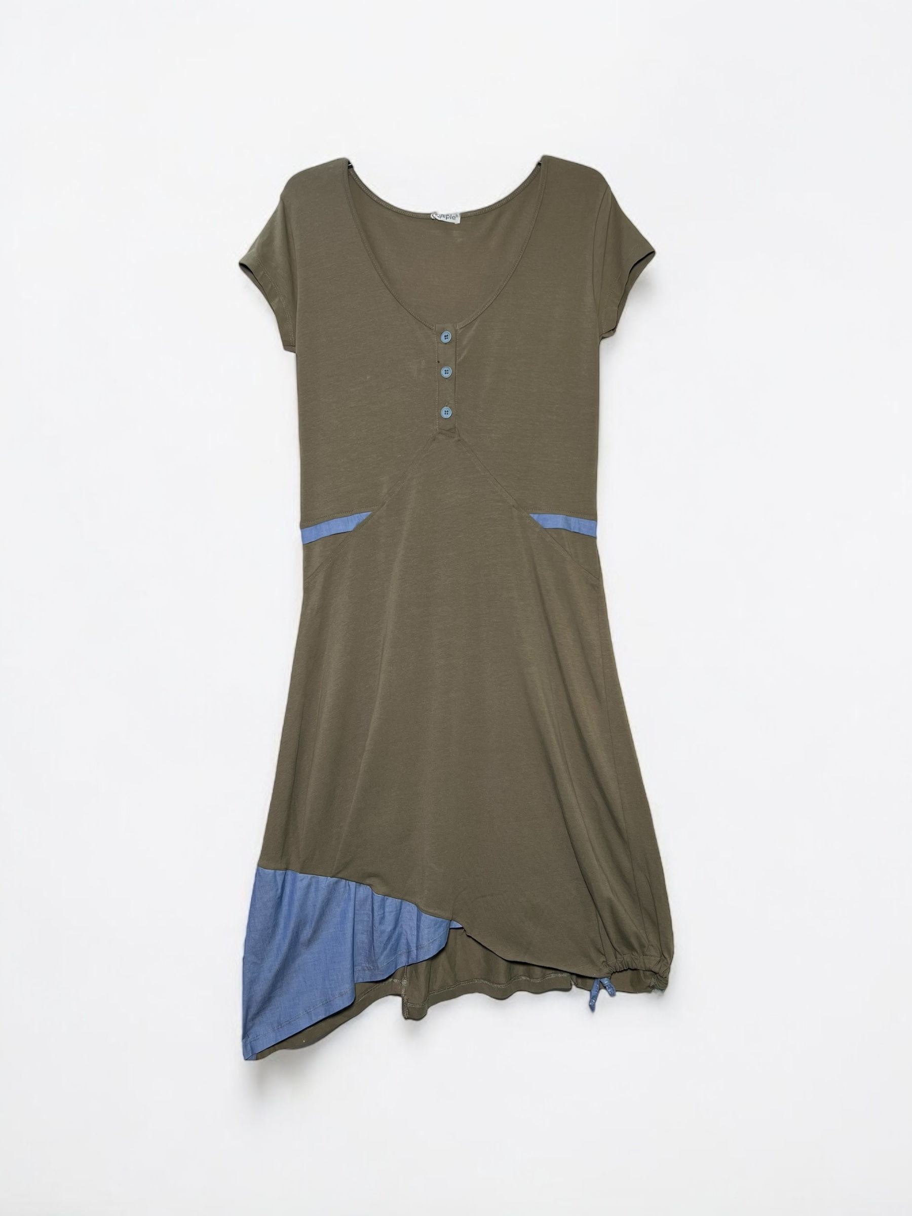 Κοντομάνικο Φόρεμα με Διακοσμητικά Τζιν Μπαλώματα