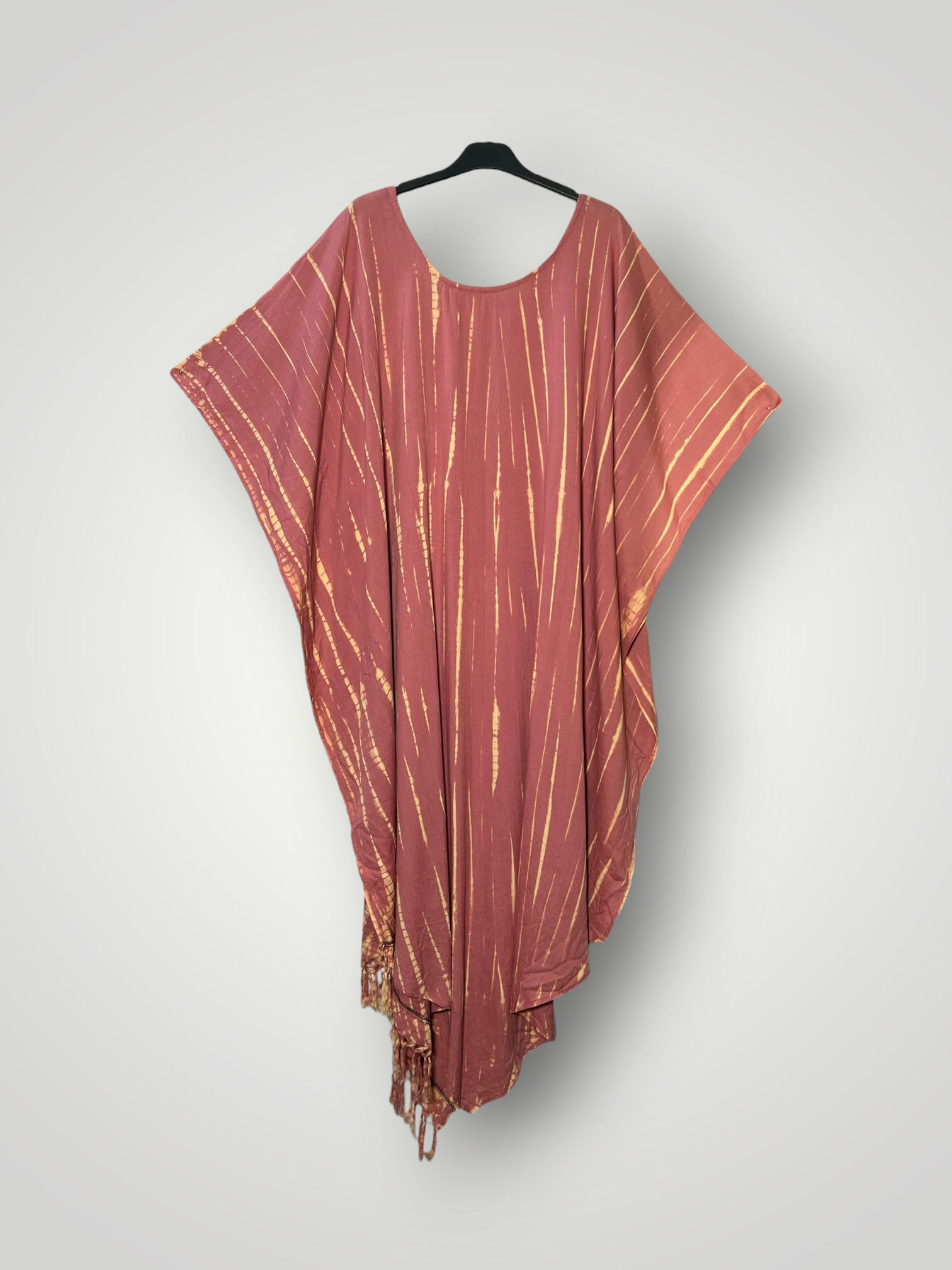 Αέρινο Boho Καφτάνι με Tie-Dye και Κρόσσια