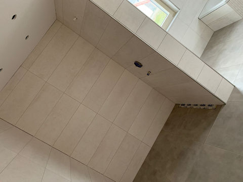 Duschecke von Alban Spahija Fliesenleger