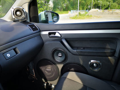 Innenraum eines getunten Autos