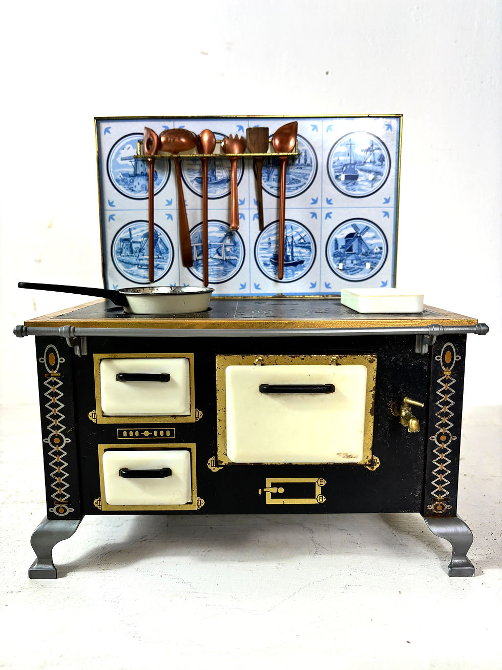 Thumbnail: Vintage kitchen stove miniature Schopper style Delft tiles /doll