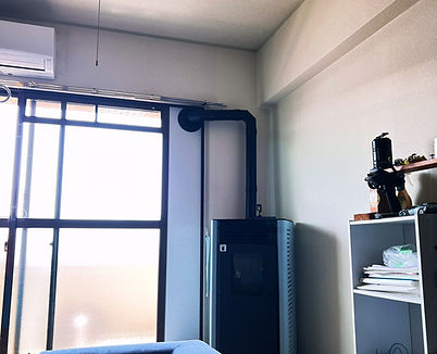 集合住宅でペレットストーブ設置事例画像