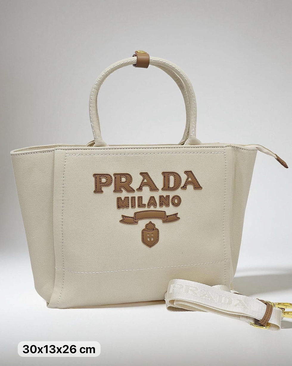 Miniatura: PRADA