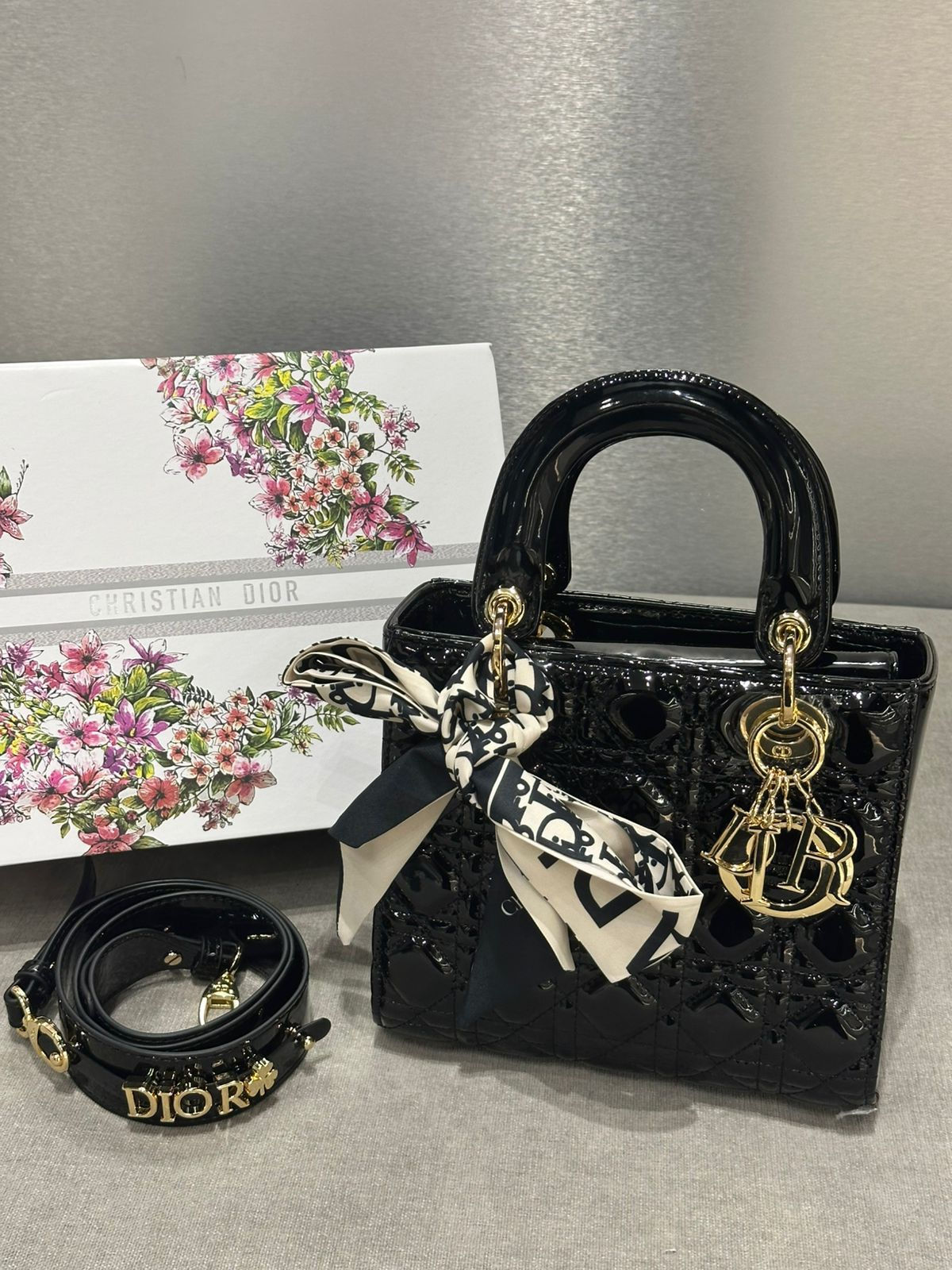 DIOR 1.1