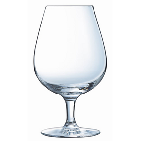 Verre à bière à pied.png