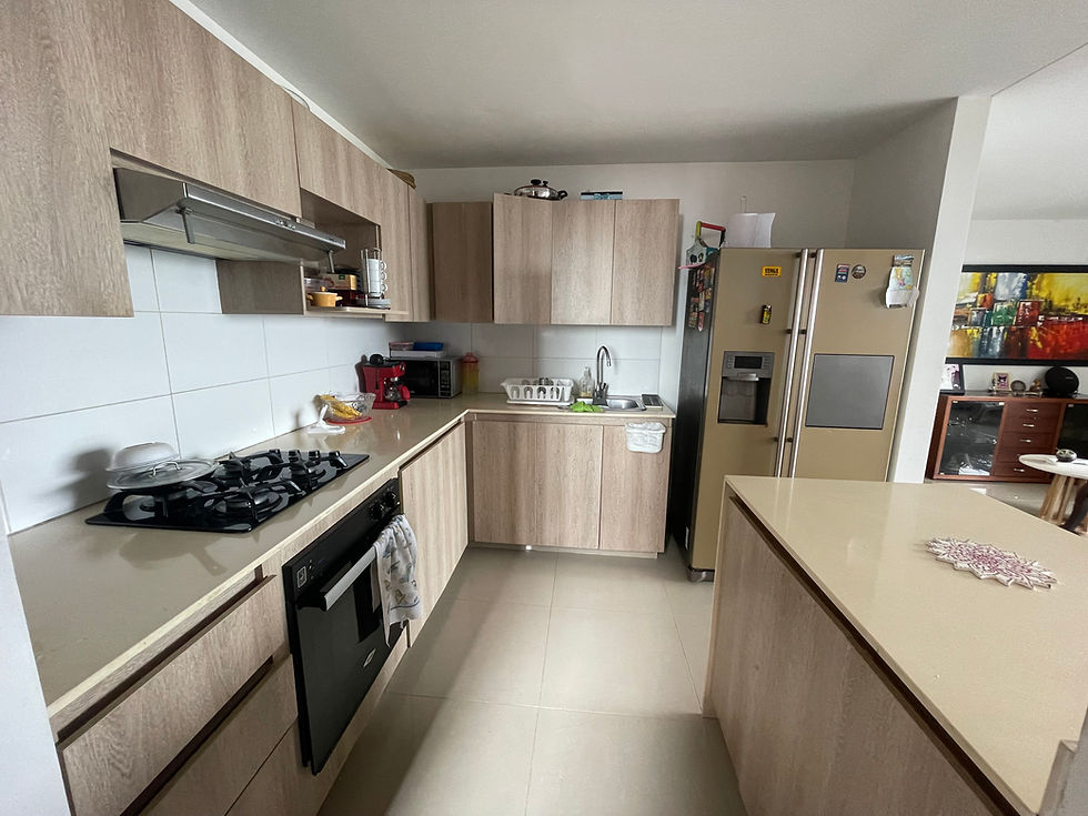 Miniatura: AMPLIO Y HERMOSO APARTAMENTO UBICADO EN PORTAL DE GENOVES
