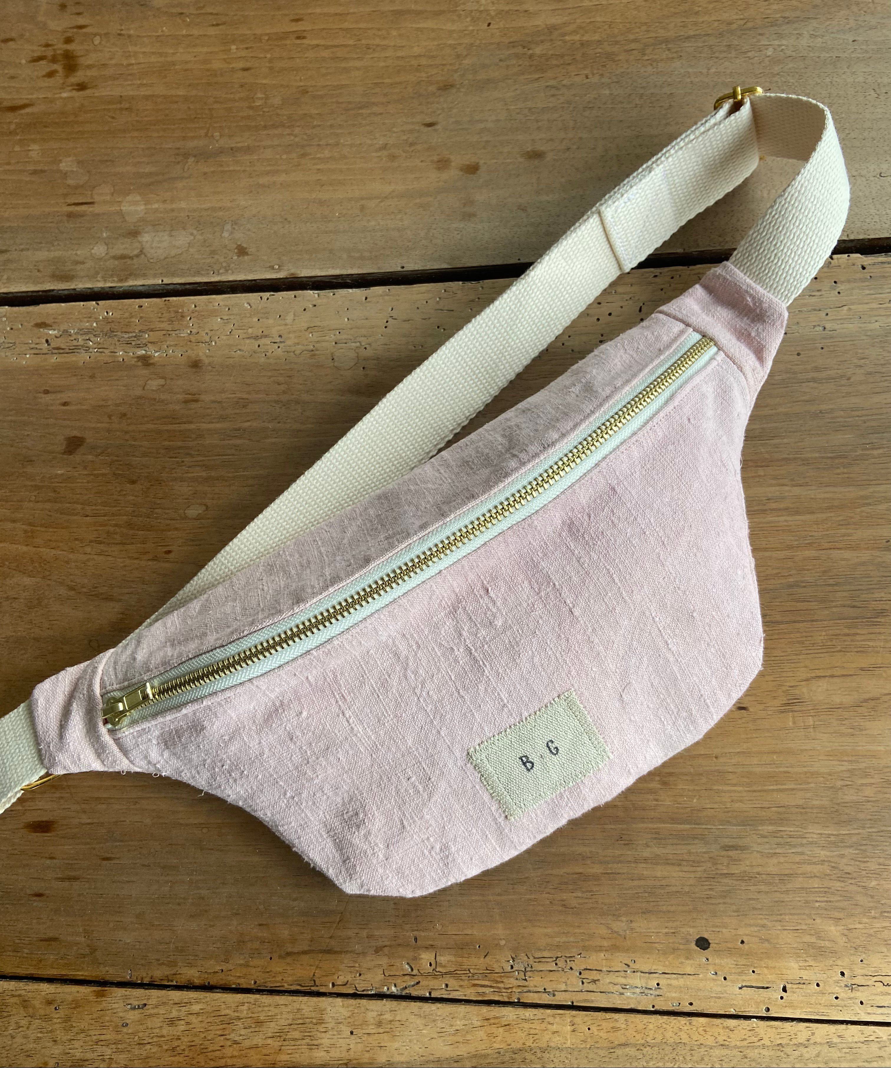 SAC BANANE PETALE DE ROSE