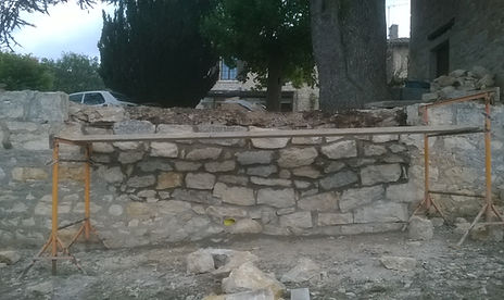 mur en pierre