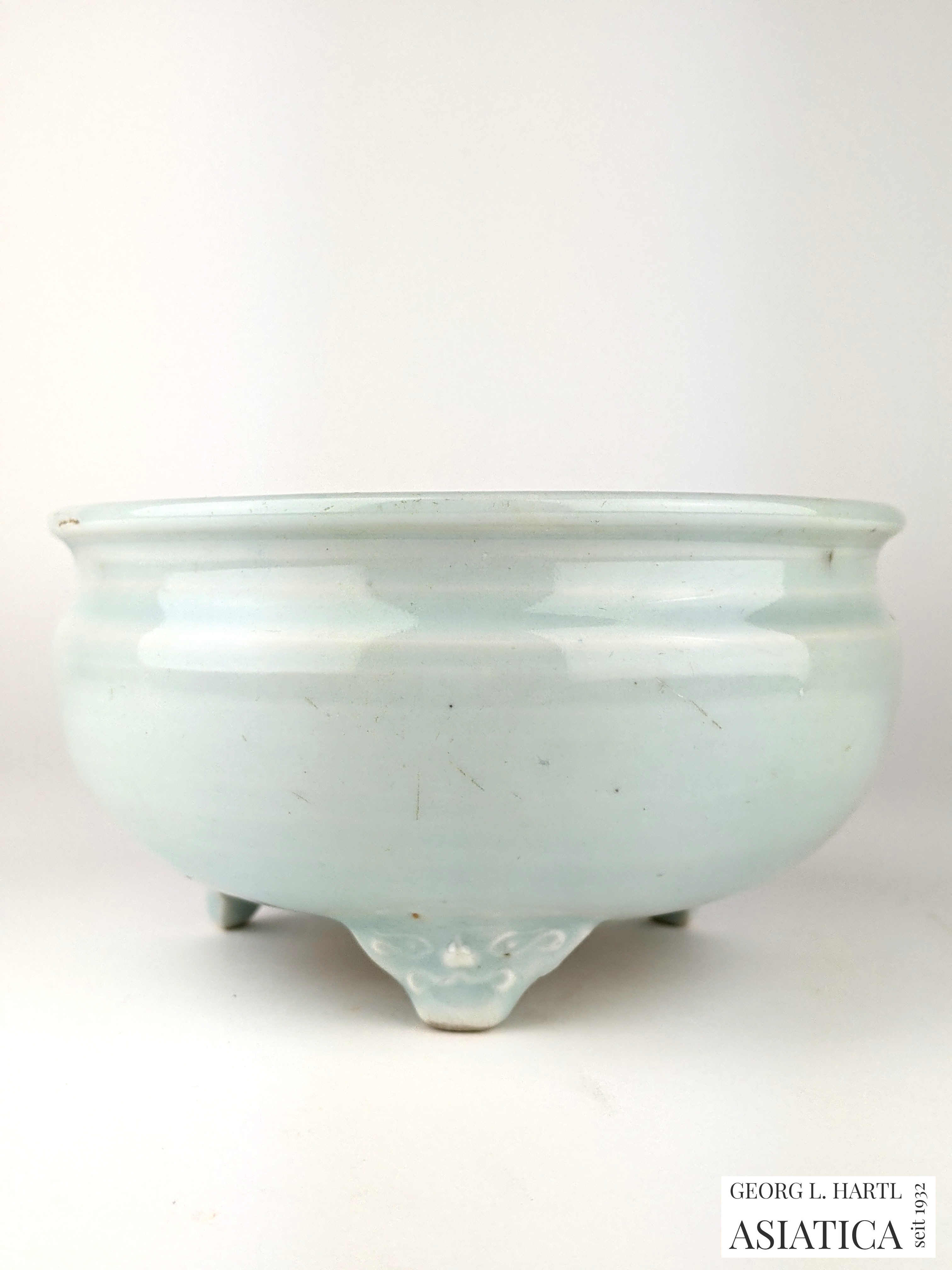 Monochrom blassblaues Räucherbecken, Wanli, Ming, China