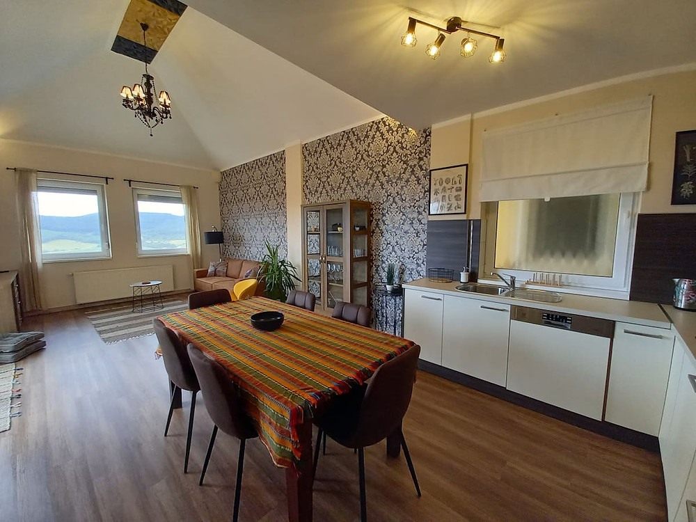 Tágas, tiszta és modern - így vár a dunaszentmiklósi Hillside Apartman