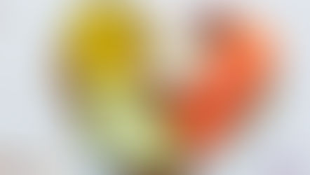 grupo de alimentos anti-inflamatórios sobre uma mesa