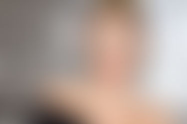 Miley Cyrus critica a cristianos conservadores por creer en “cuentos de hadas”