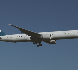 Airplane Flying_edited.png