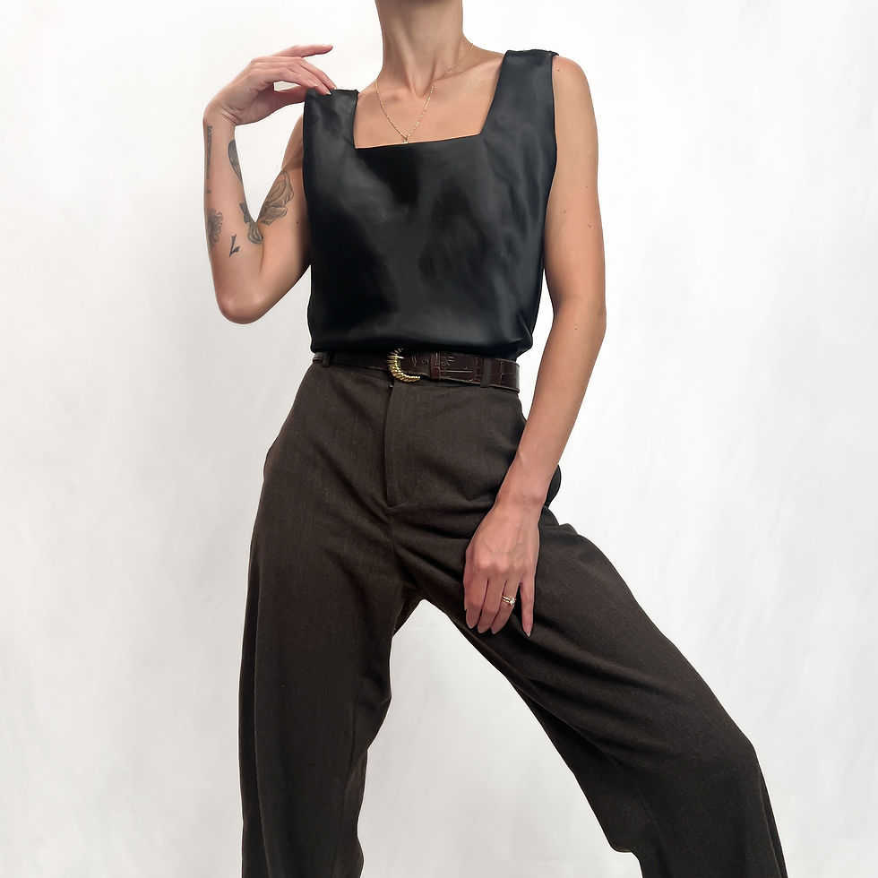 Onyx Essential Satin Square Neck Tank Small