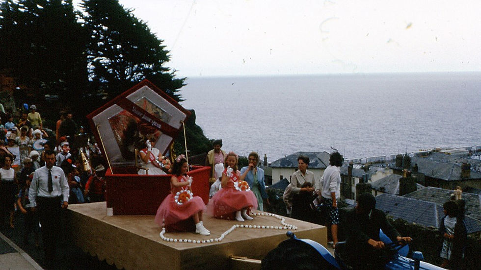 Junior Queens 1965- Jewellery box