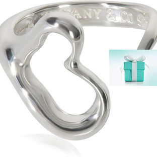 LOVE HEART! Tiffany & Co.
Pre-Loved Elsa Peretti Open Heart Ring, Sterling Silver, 5 US