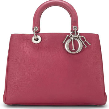 Dior
Pre-Loved Pink Leather Diorissimo Medium, Pink