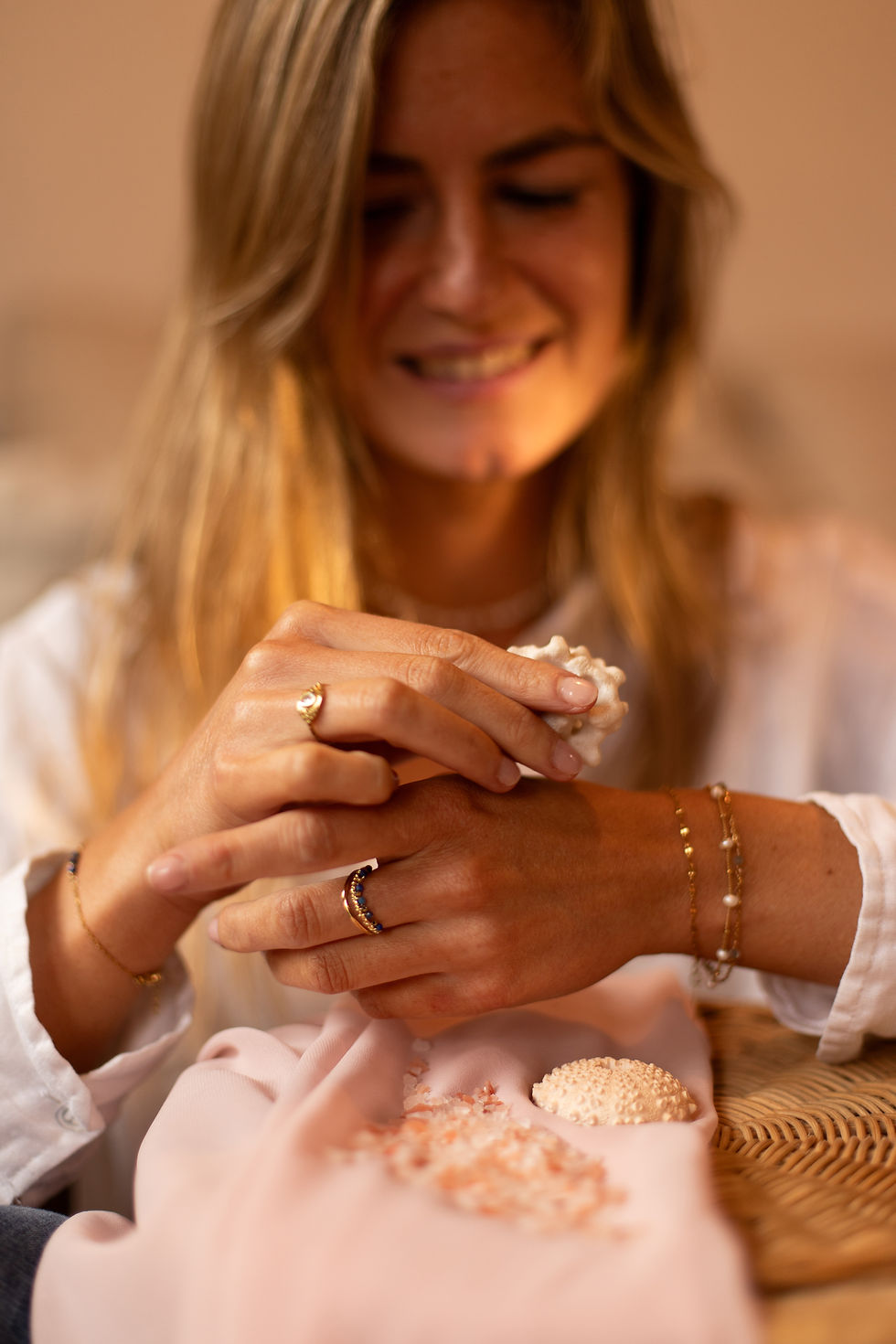 Thumbnail: Bracelet réglable en acier inoxydable et pierres naturelles, fait main à Paris