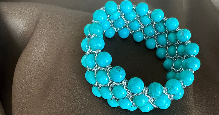 Maison Taslar - autre perspective du bracelet turquoise