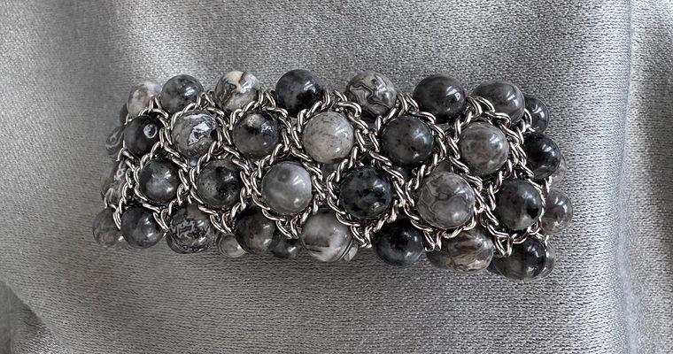 Maison Taslar - vue du dessus du bracelet jaspe