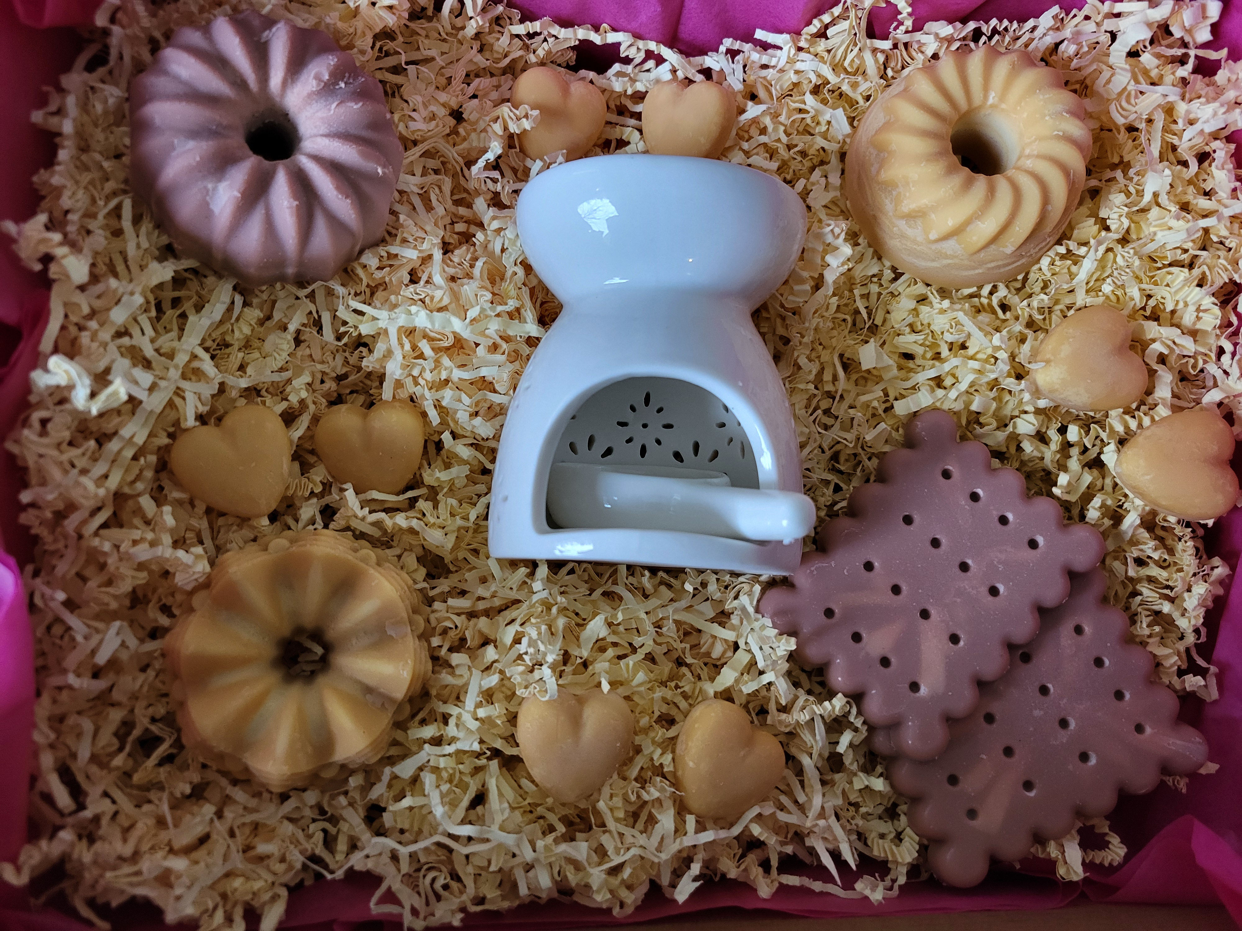 Coffret de fondants parfumés artisanaux – Brûle-parfum en céramique inclus