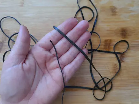 Cuir roulé à la main pour bijoux artisanaux