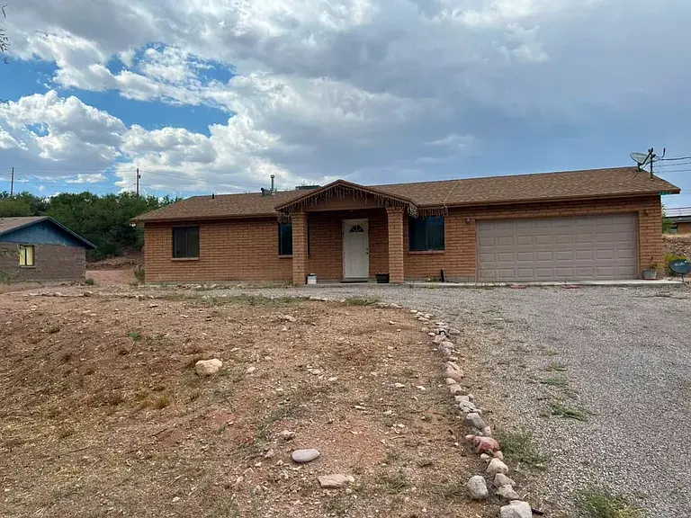 1071 Circulo Golondrina $1550