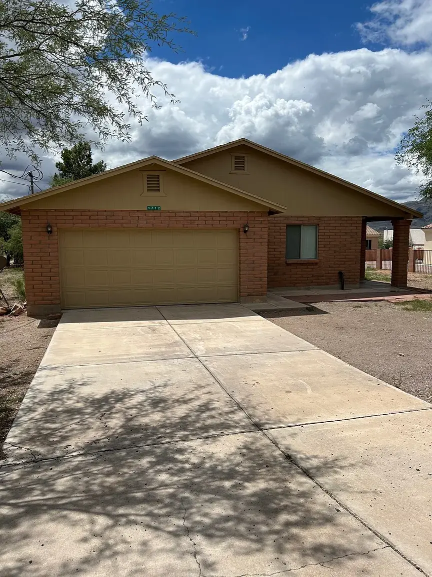 1712 Camino Jalisco