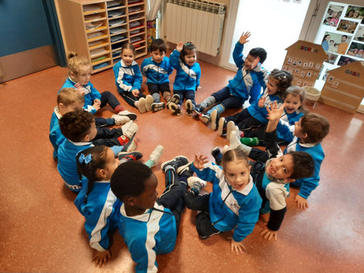 Els alumnes d'Infantil s'han despertat amb un mitjó de cada color!