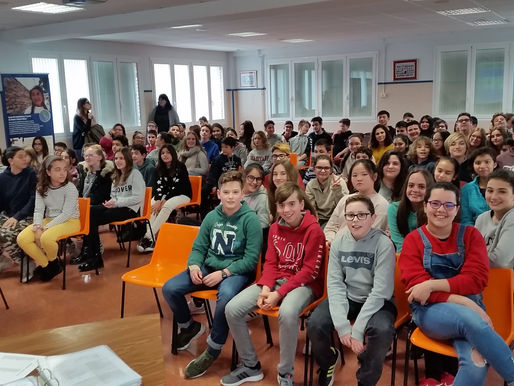 PRESENTACIÓ DE TUTORS I TUTORITZATS DEL PROJECTE NO ESTÀS SOL