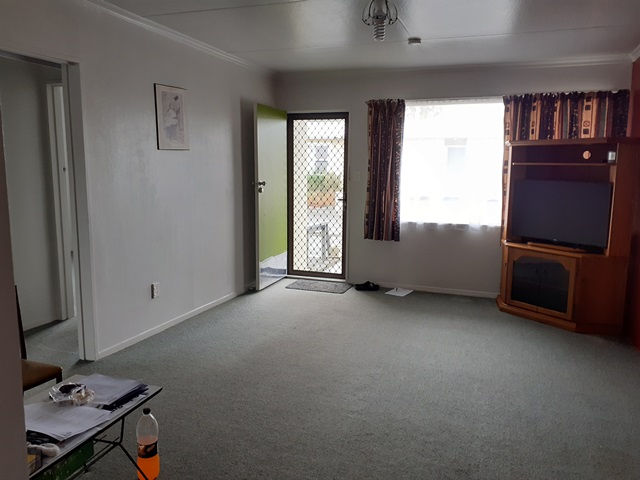 7-18 Ada Street 002.jpg
