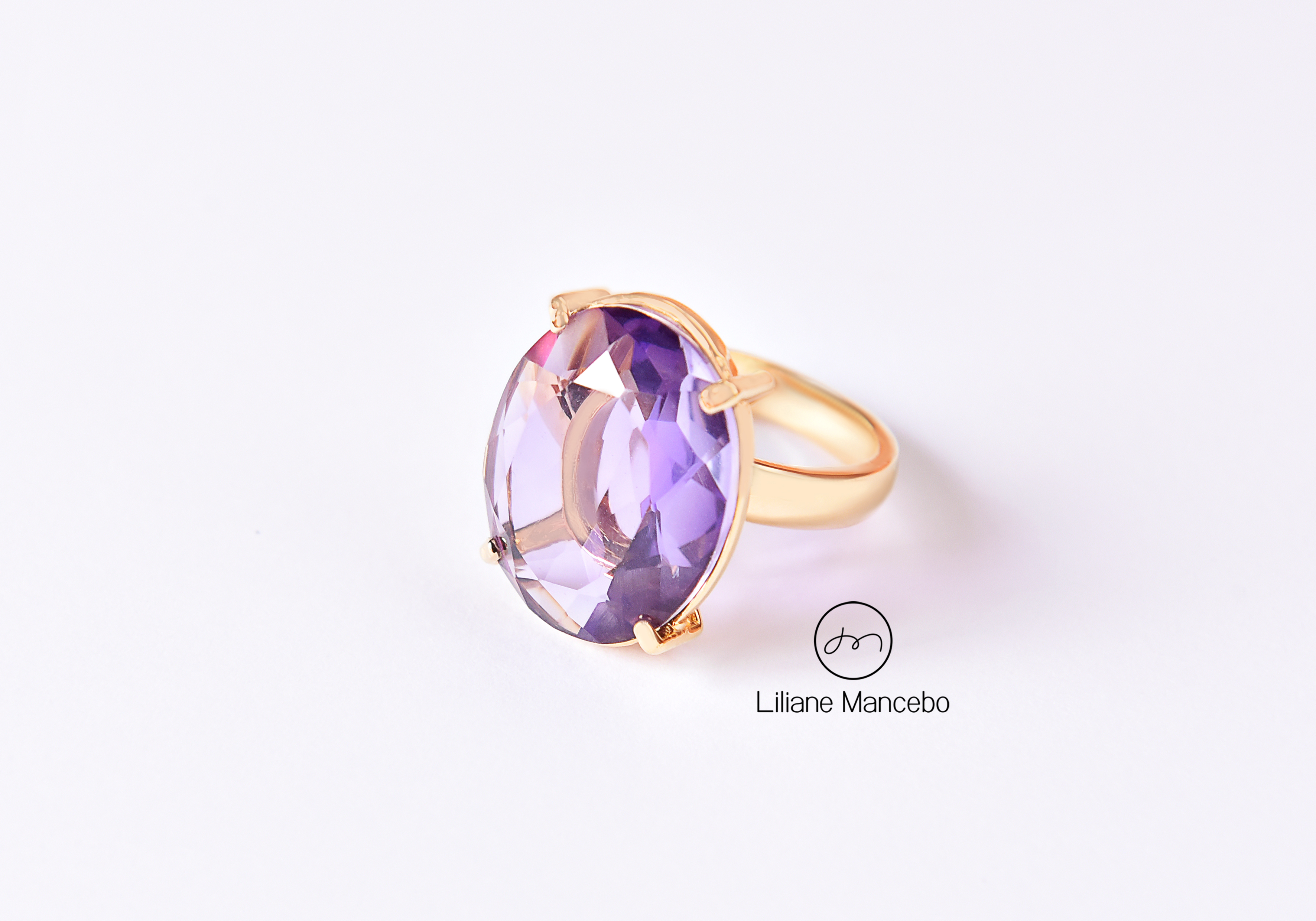 Anel com pedra Ametista Roxa Oval