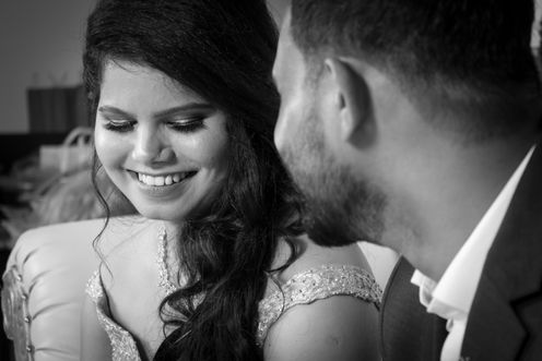 Professional portrait, fashion, and editorial photographer in Pune offering commercial photography services. Meet18 Photography specializes in studio and outdoor photography, including lookbooks, catalogs, portfolios, magazine shoots, and high fashion. Services also include hair, beauty, and makeup shoots for e-commerce and street fashion